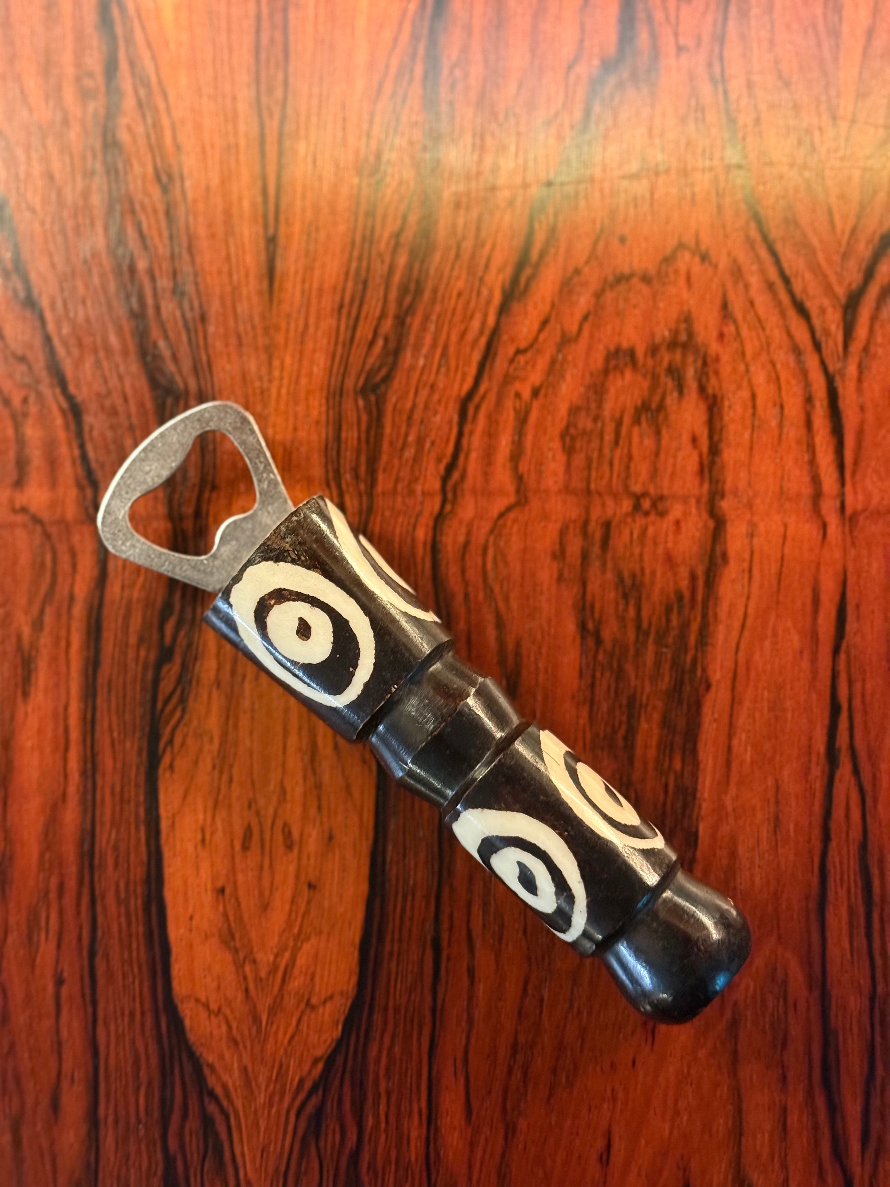 Bottle Opener: Circle Pattern