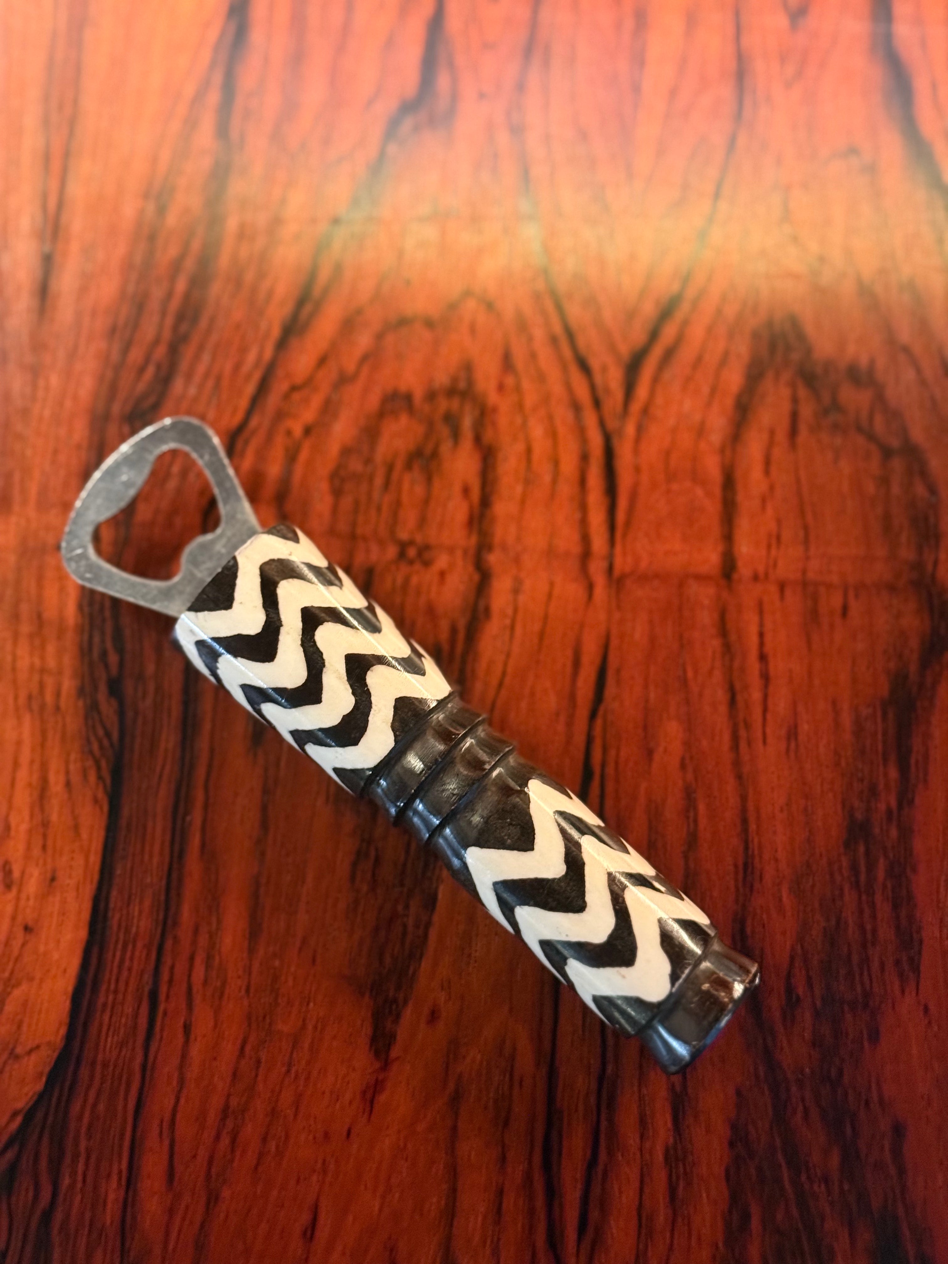 Bottle Opener: Horizontal Squiggles