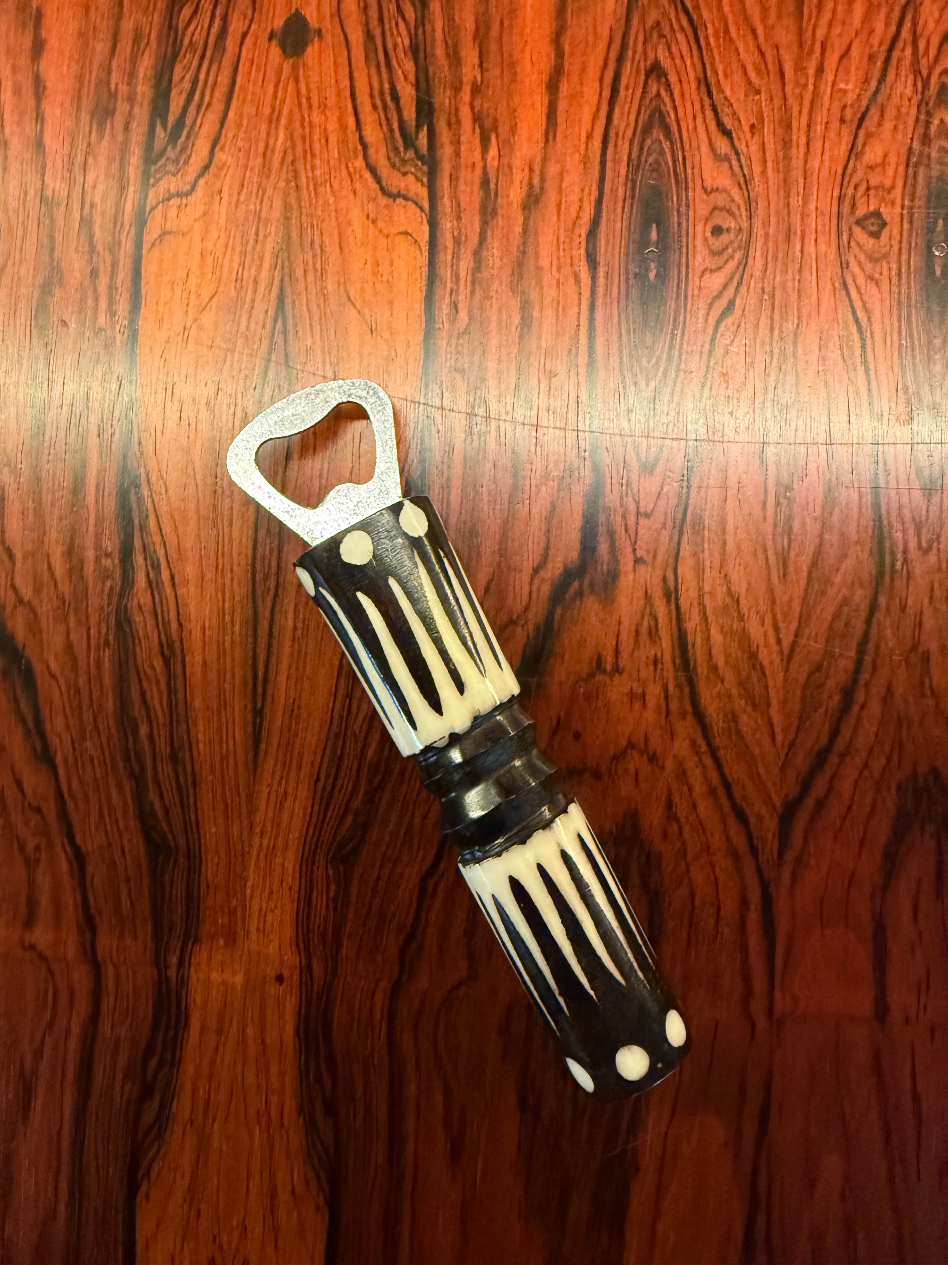 Bottle Opener: Spike Pattern